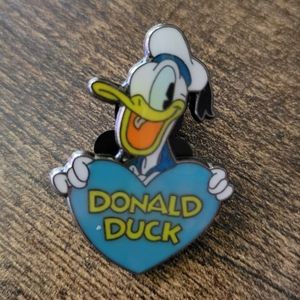 3/$20 - 4/$25 - 5/$30 - Disney Pin - Donald Duck Blue Heart Pin